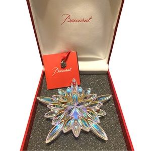 BACCARAT Clear Crystal Snowflake Ornament